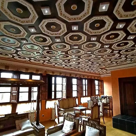 Palacio Del Conde De Rebolledo