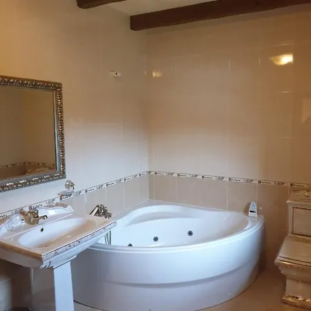 Palacio Del Conde De Rebolledo Hotel