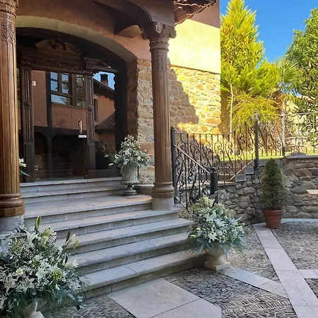 Palacio Del Conde De Rebolledo Hotel Villaviciosa de la Ribera