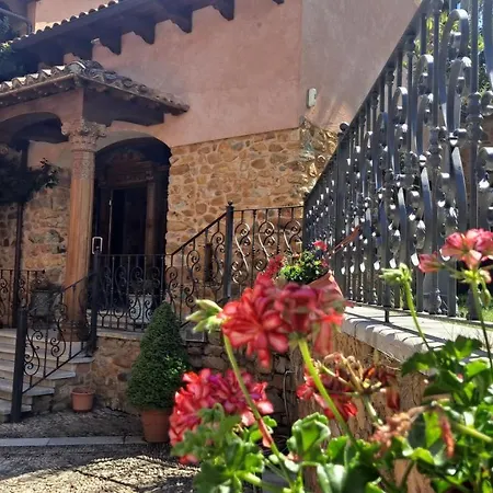 Palacio Del Conde De Rebolledo